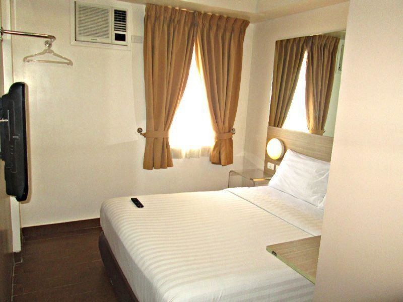 Hotel Red Planet Manila Malate Mabini Zewnętrze zdjęcie