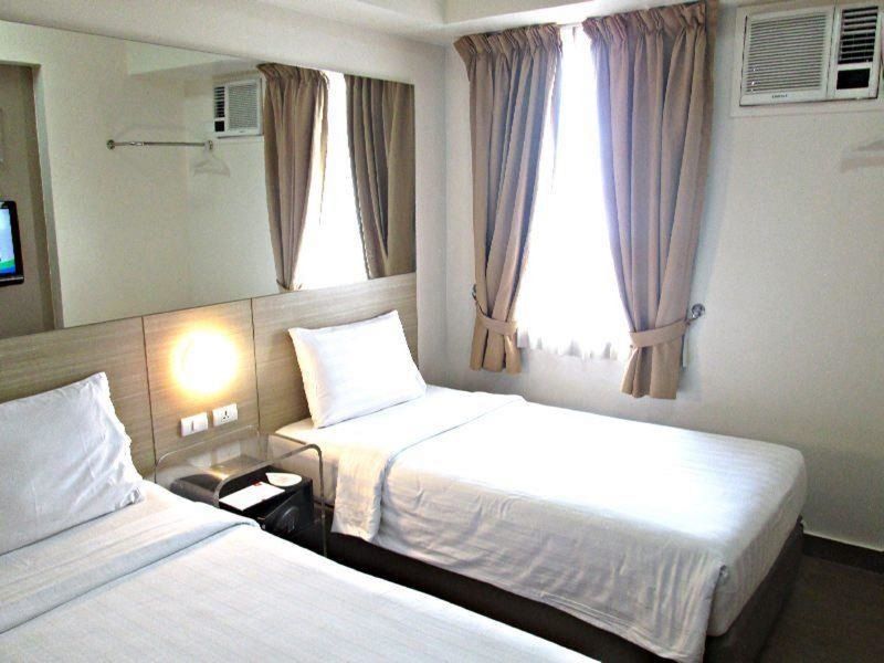 Hotel Red Planet Manila Malate Mabini Zewnętrze zdjęcie