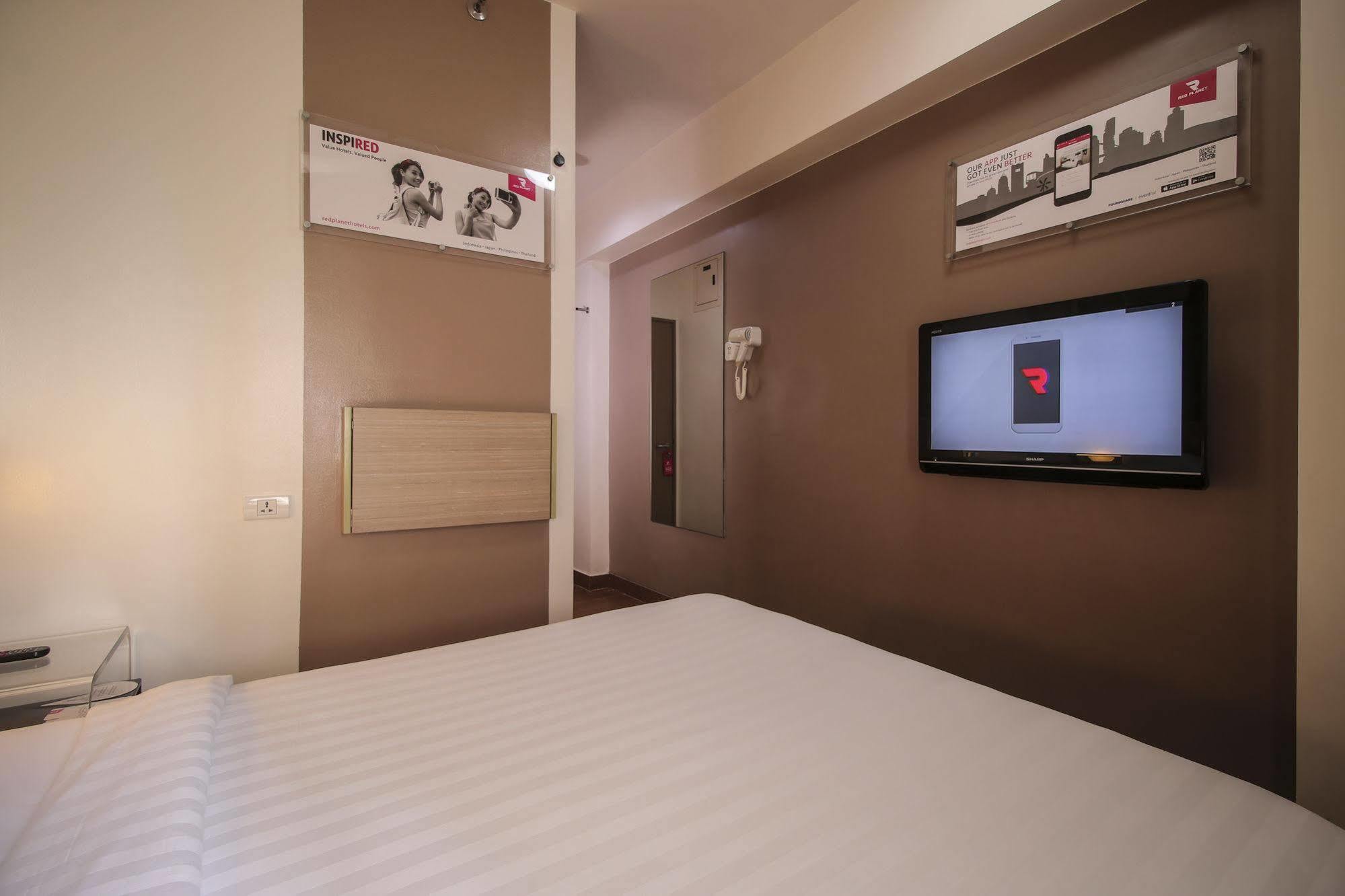 Hotel Red Planet Manila Malate Mabini Zewnętrze zdjęcie